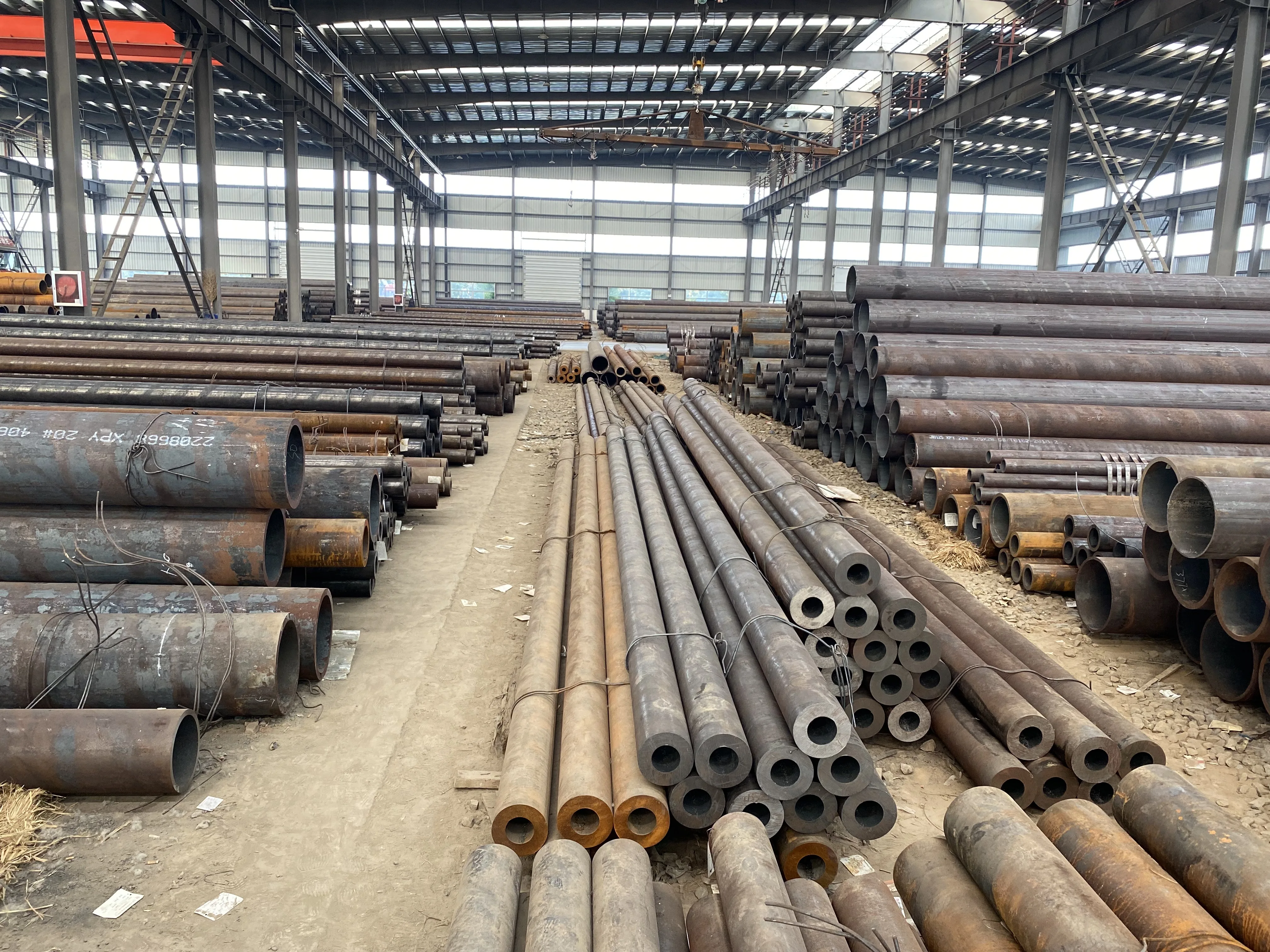 AISI jis a106 a283 a333 28 inch large diameter seamless steel pipe Professional manufacturer