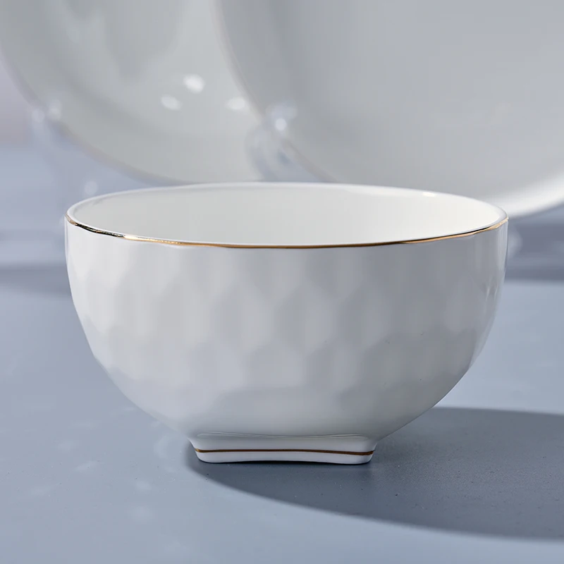 Wholesale hotel luxury ceramic dinnerware sets custom 22pcs gold rim round bone china plate sets