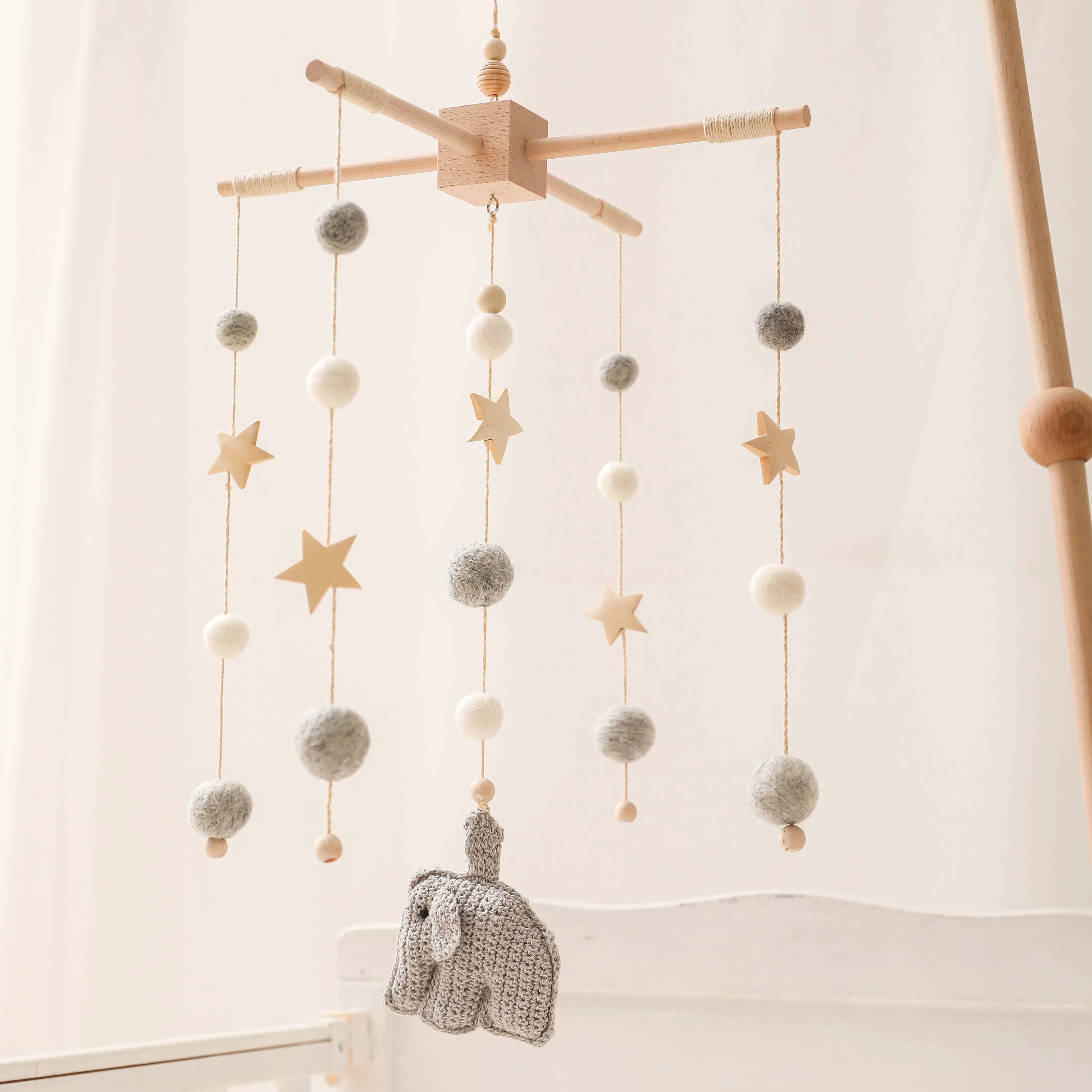 Hot Sale Handmade Plush Baby Bed Bell Custom Felt Baby Sleep Mobile Colorful Plush Music Bed Bell