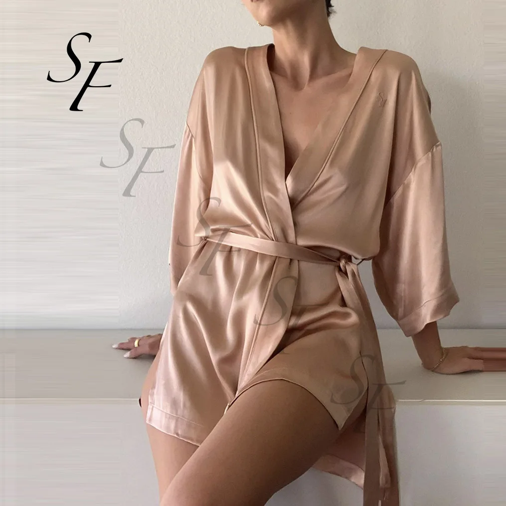 Custom luxury half sleeve solid color short Kimono satin cardigan gorgeous silky floral print sleepwear bathrobe for ladies