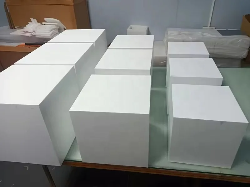 Оптовая продажа белые акриловые кубики для свадебной рождественской вечеринки
