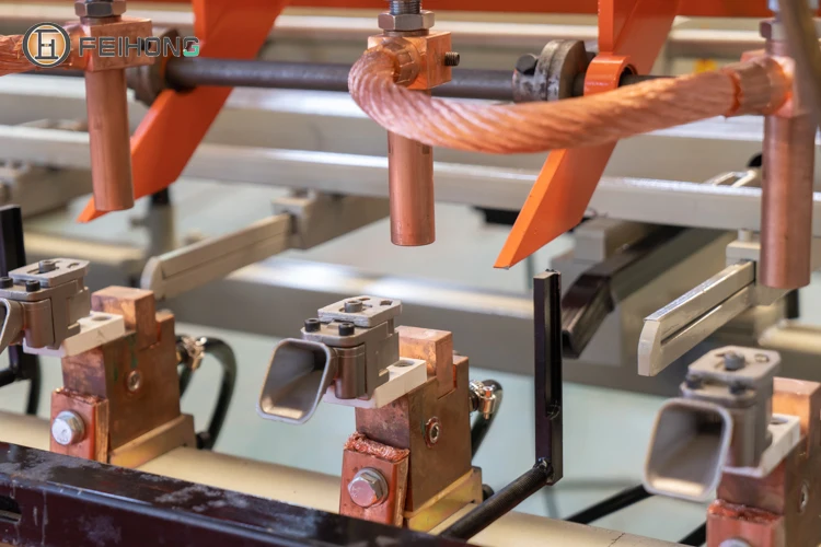 Hot sale automatic 6-12mm wire mesh welding machine