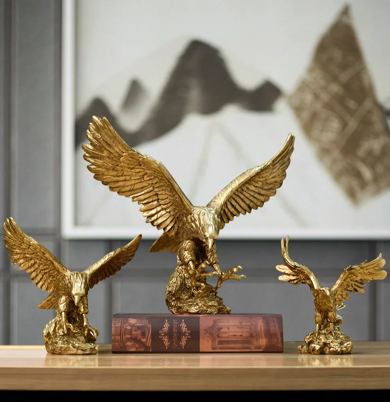 Hot Sale Resin Spreading Wings Eagle Statue Home Decoration Office Ornament Eagle Sculpture Resin Crafts Artificial Crafts
