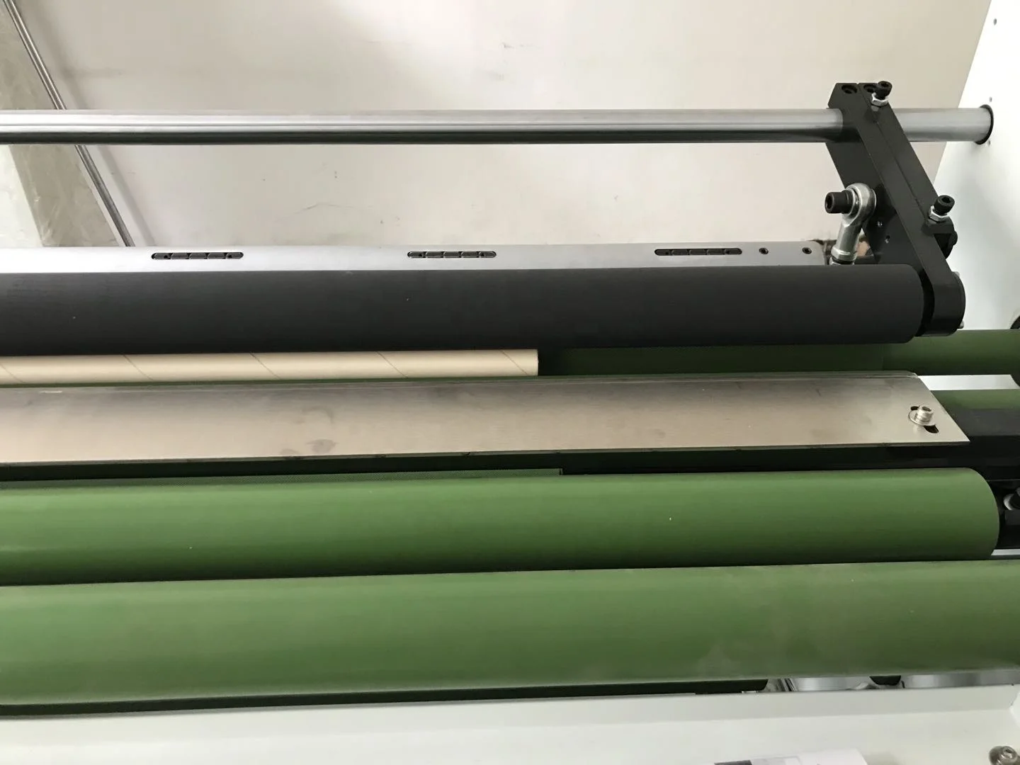 Adhesive medical tape zinc oxide cotton plaster tape jumbo roll rewinding machine