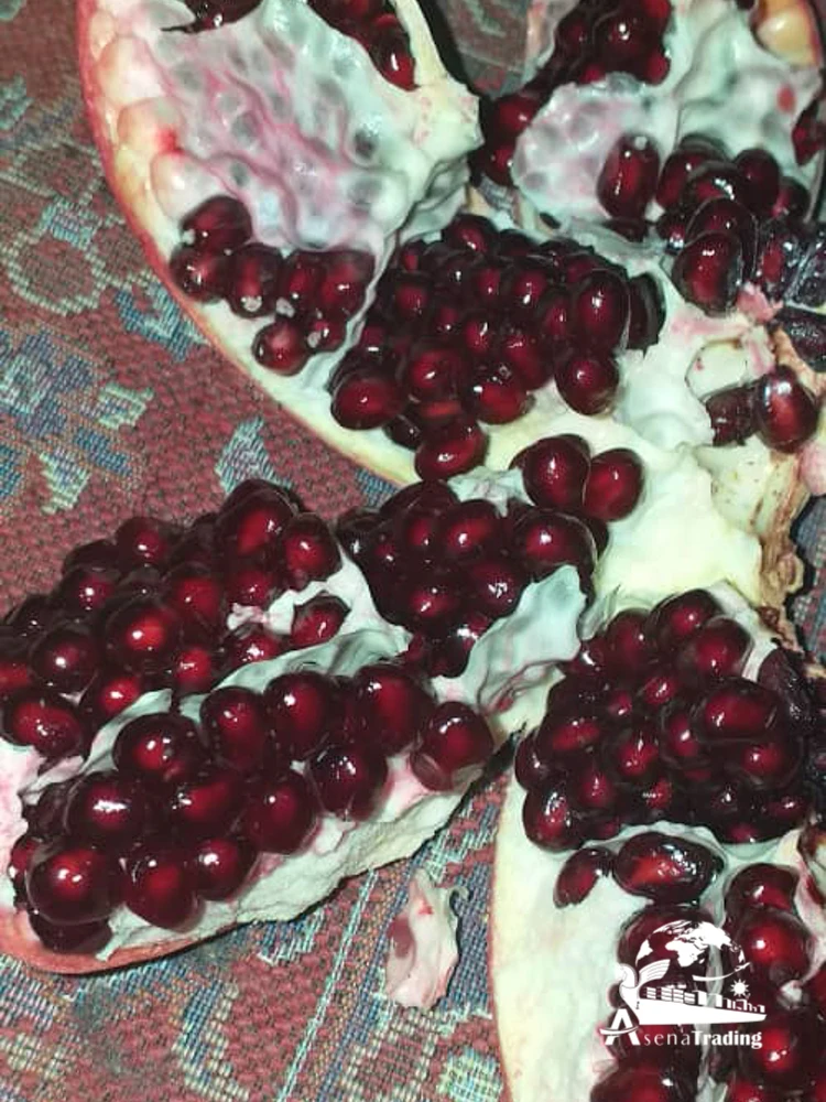 Professional manufacturer supply Reasonable price wholesale Fresh Fruits Pomegranates Fresh Pomegranates