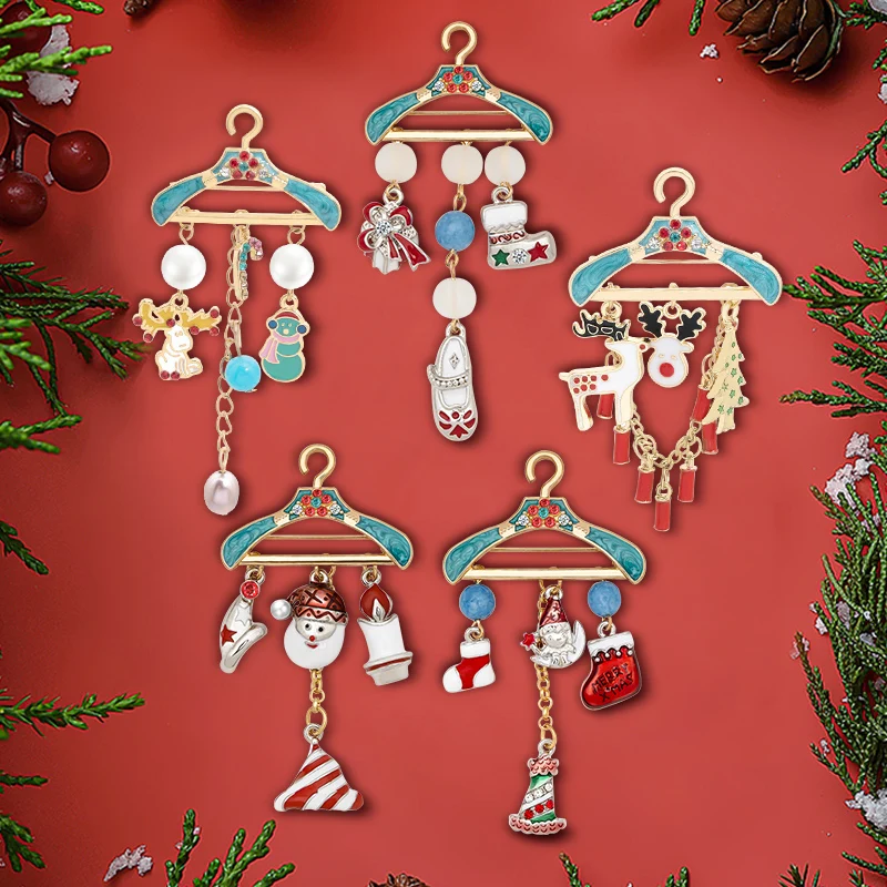 New Christmas Badges Design Custom Enamel Pin Christmas Tree Snow Man Lapel Pin Candy Socks Metal Brooch