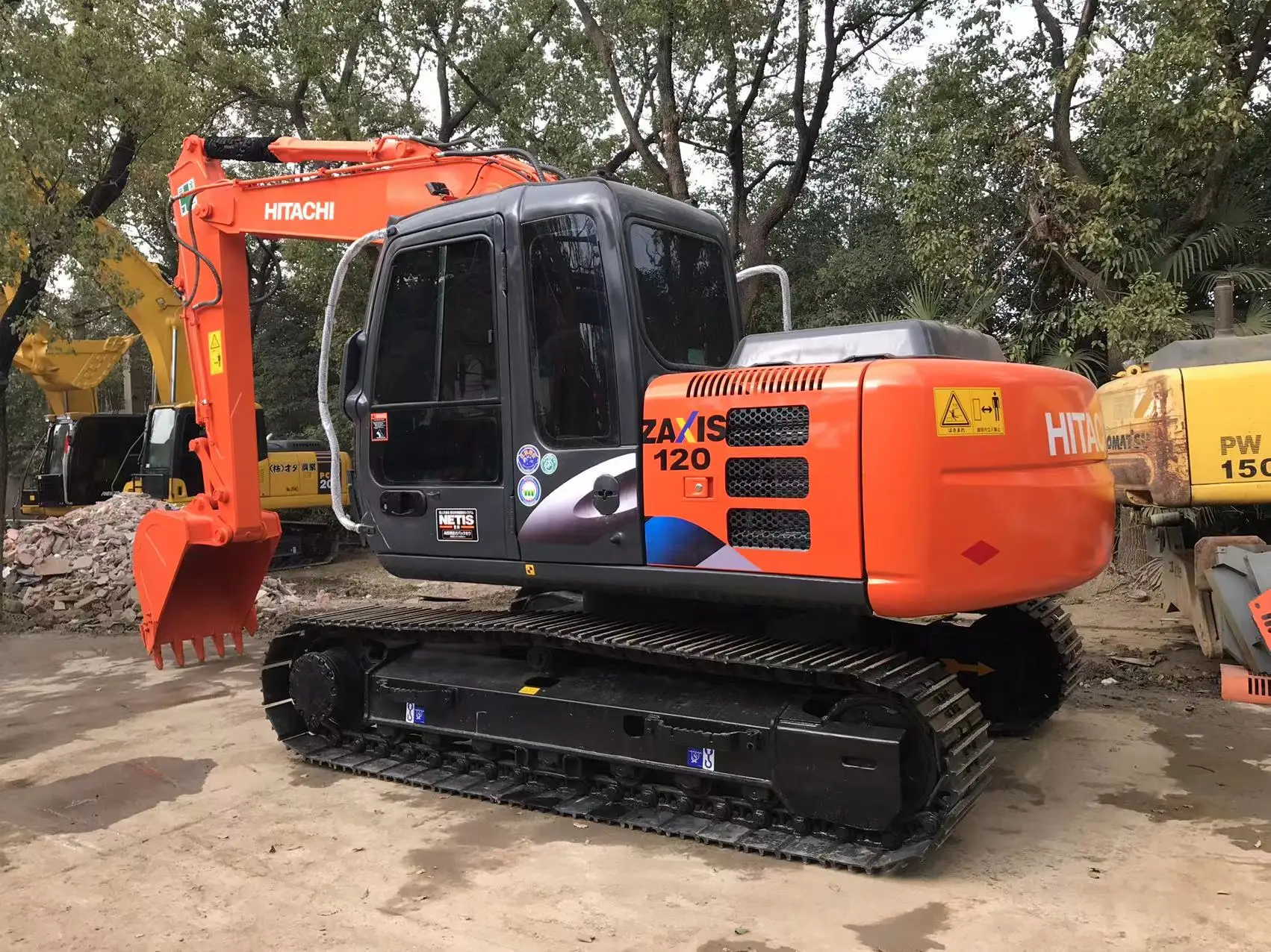 Earth-moving machinery used hitachi zx120 excavator low price used hitachi zx120-6 zx 120 excavator zx120 swing motor for sale