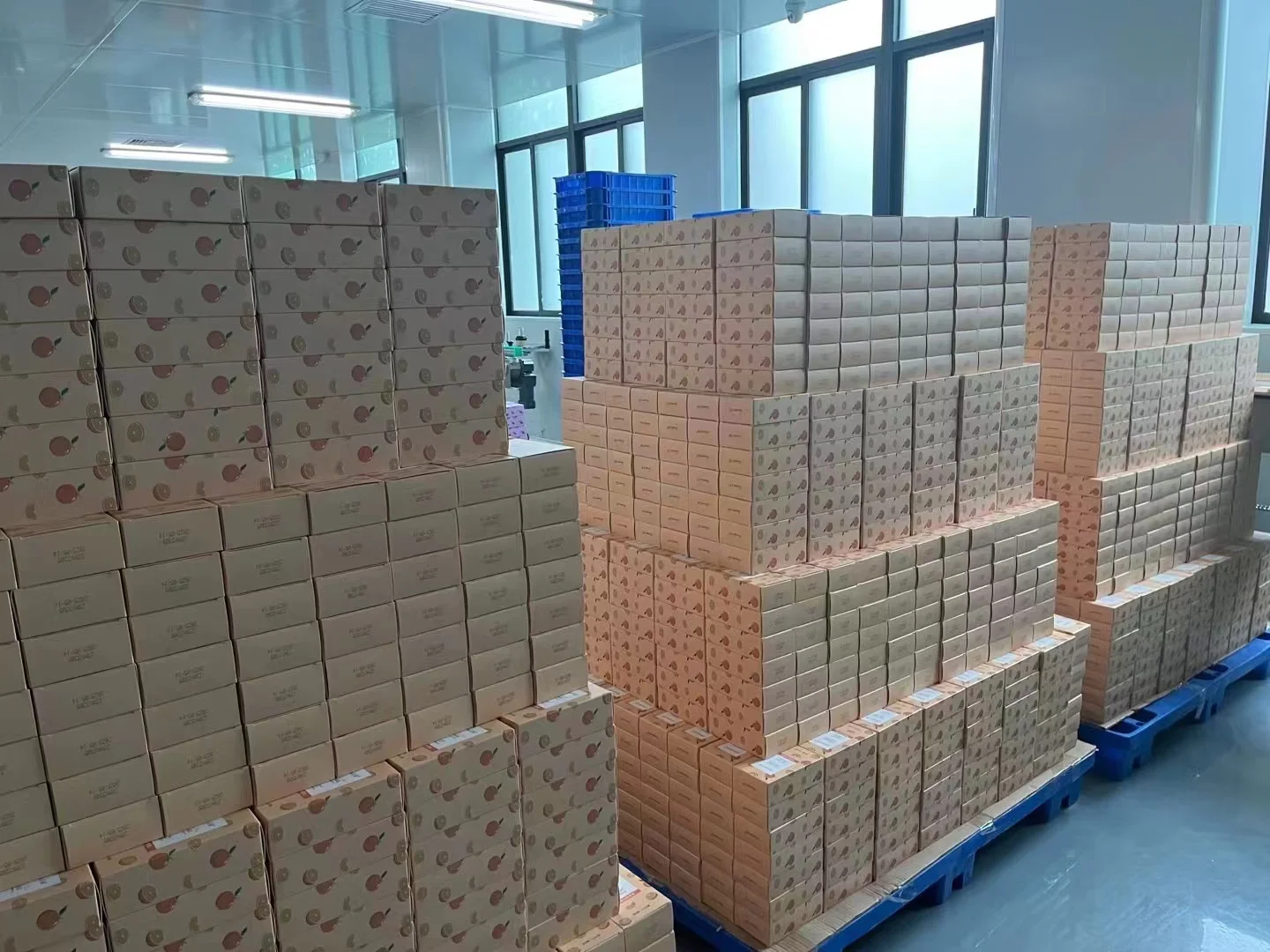 OEM Wholesale Face cream Natural Organic Body and Face Sunblock Spf50 Moisturizing Sunscreen lotion