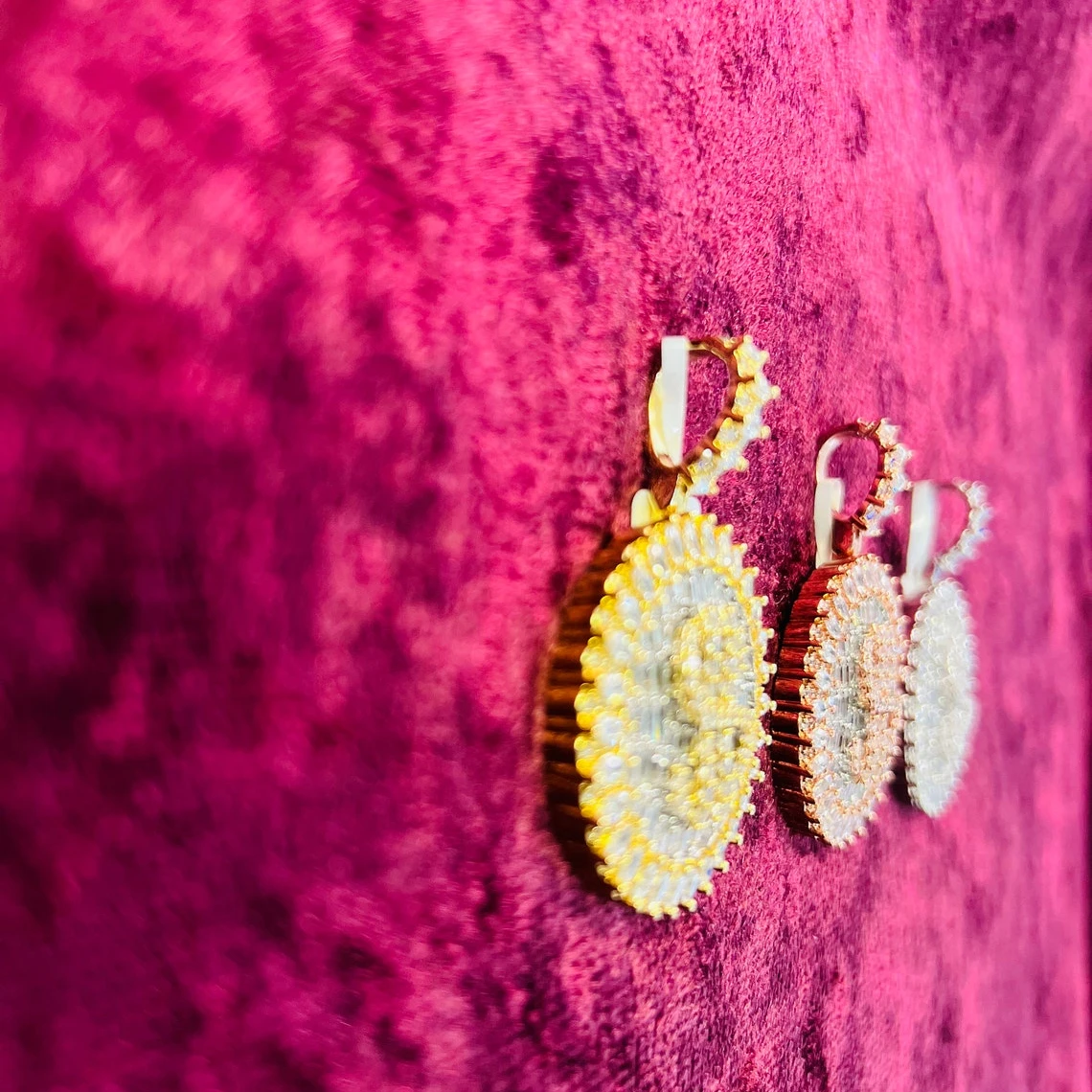 Hip Hop Geometric Round Shaped Money $ Charm Jewelry Iced Out Micro Paved Bling 5A Cubic Zirconia CZ Dollar Pendant