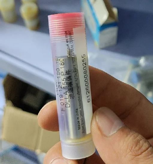 Genuine  Oil Nozzle 612600080255   DLLA 155 P 180    For WD10C240-18  diesel engine spare parts