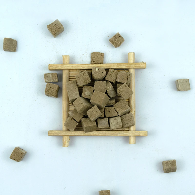 Высокое качество сублимированный Кубы куриной печени оптовая продажа вкусные натуральные полезные лакомства для домашних животных кошек или собак высокая вкусность