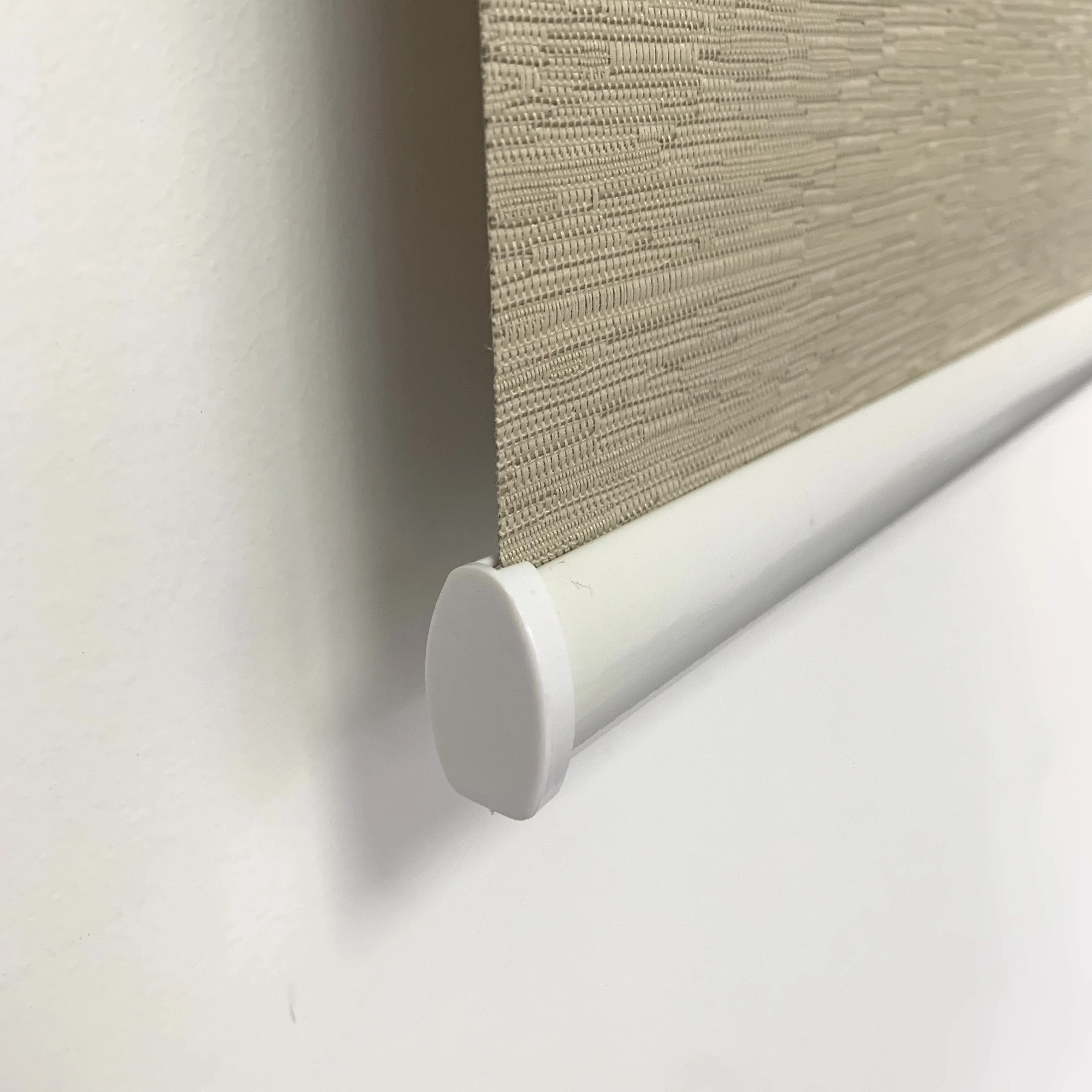 Cheap Colorful 100 Polyester Window Roller Blind Fabric Customized Sun Style Office