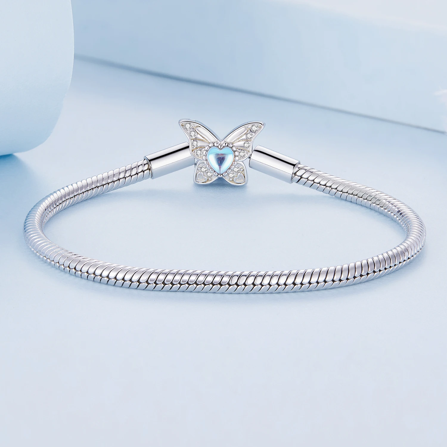 New S925 Sterling Silver Moonlight Stone Butterfly Charm Bracelet Delicate Girl Snake Bone Chain Bracelet Factory wholesale