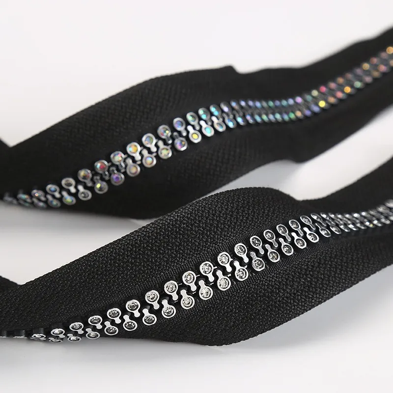 #3 #5 #8 plastic zip resin rainbow zipper  diamond Black and white customized zipper