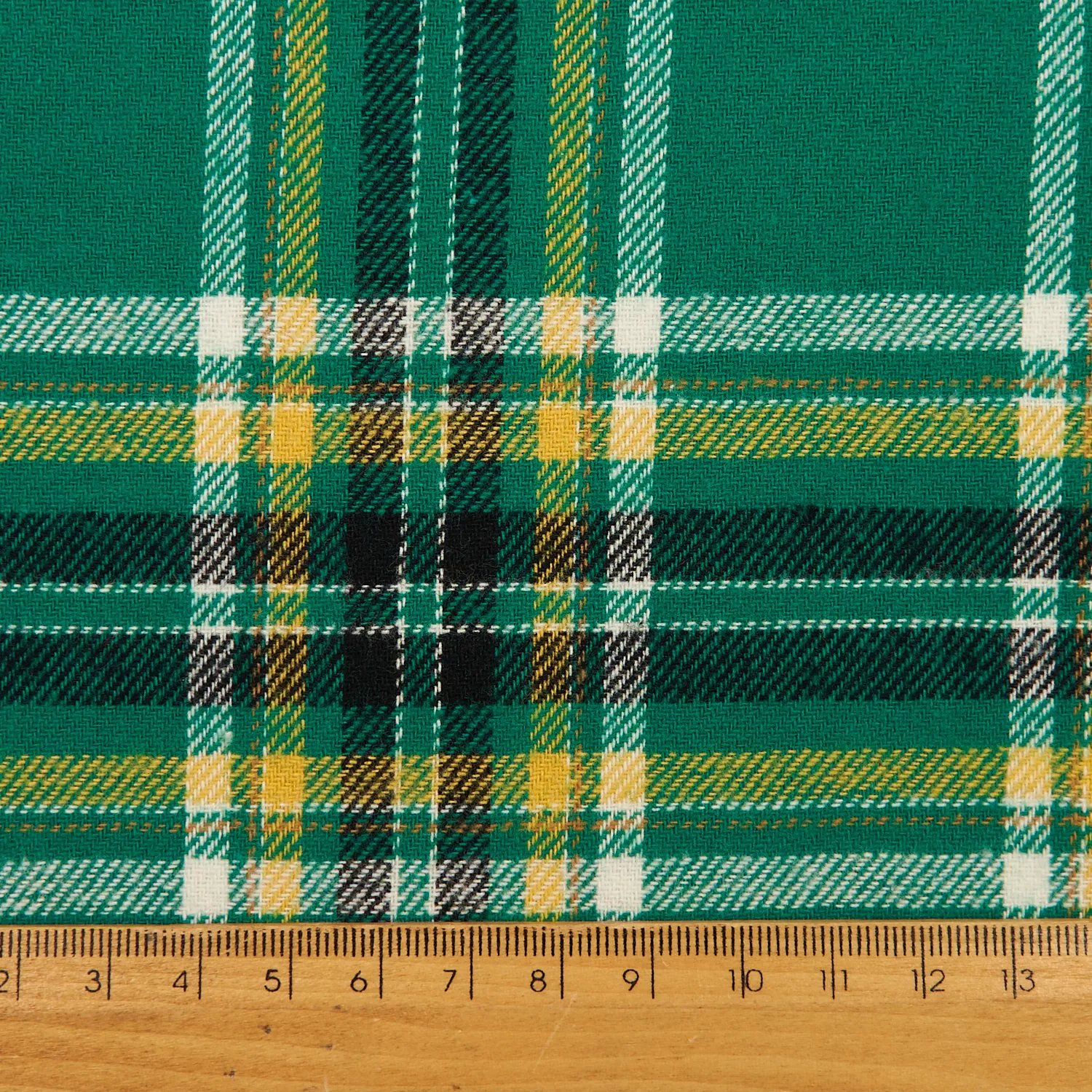 China textile 120gsm 100% cotton yarn dyed black check plaid shirting fabric for men and women