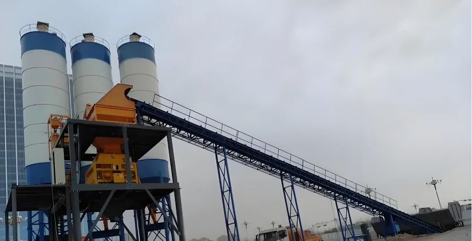 HZS180 Fully Automatic Digital Monitoring Belt Box Concrete Batching Plant New Condition Electric Power Source PLC Motor Engine