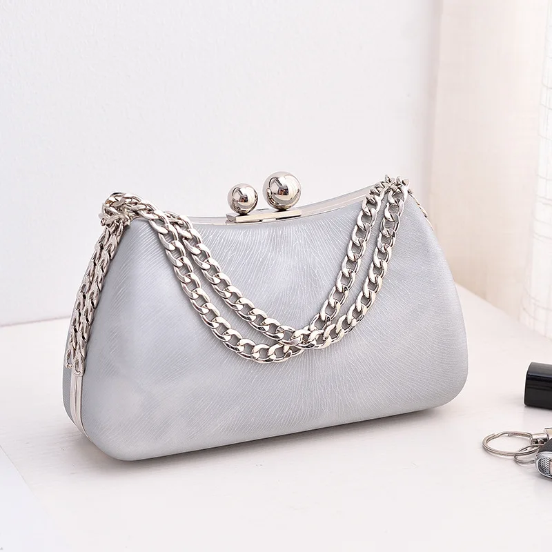 2024 Cross border New Banquet Retro Crossbody Evening Bag Fashion Versatile Evening Dress Banquet Bag Handheld Bag for Women