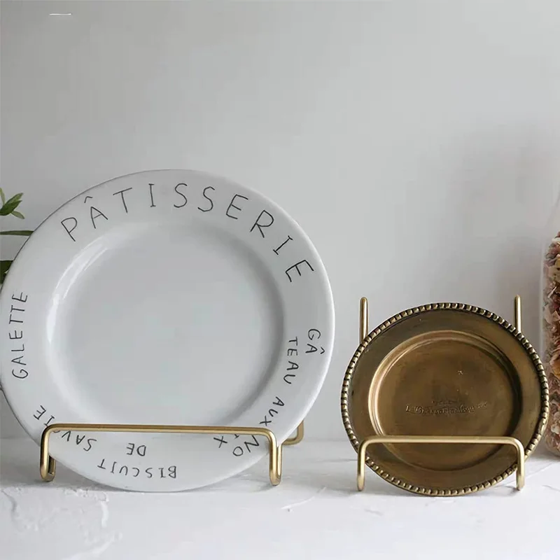 Desktop Golden Metal Wire Holder Gold Display Plate Stand Picture Holders for Cookbooks Magazine Greeting Card Display
