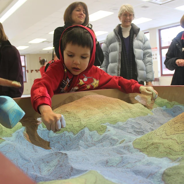 AR 3d sandbox interactive projection games interactive software