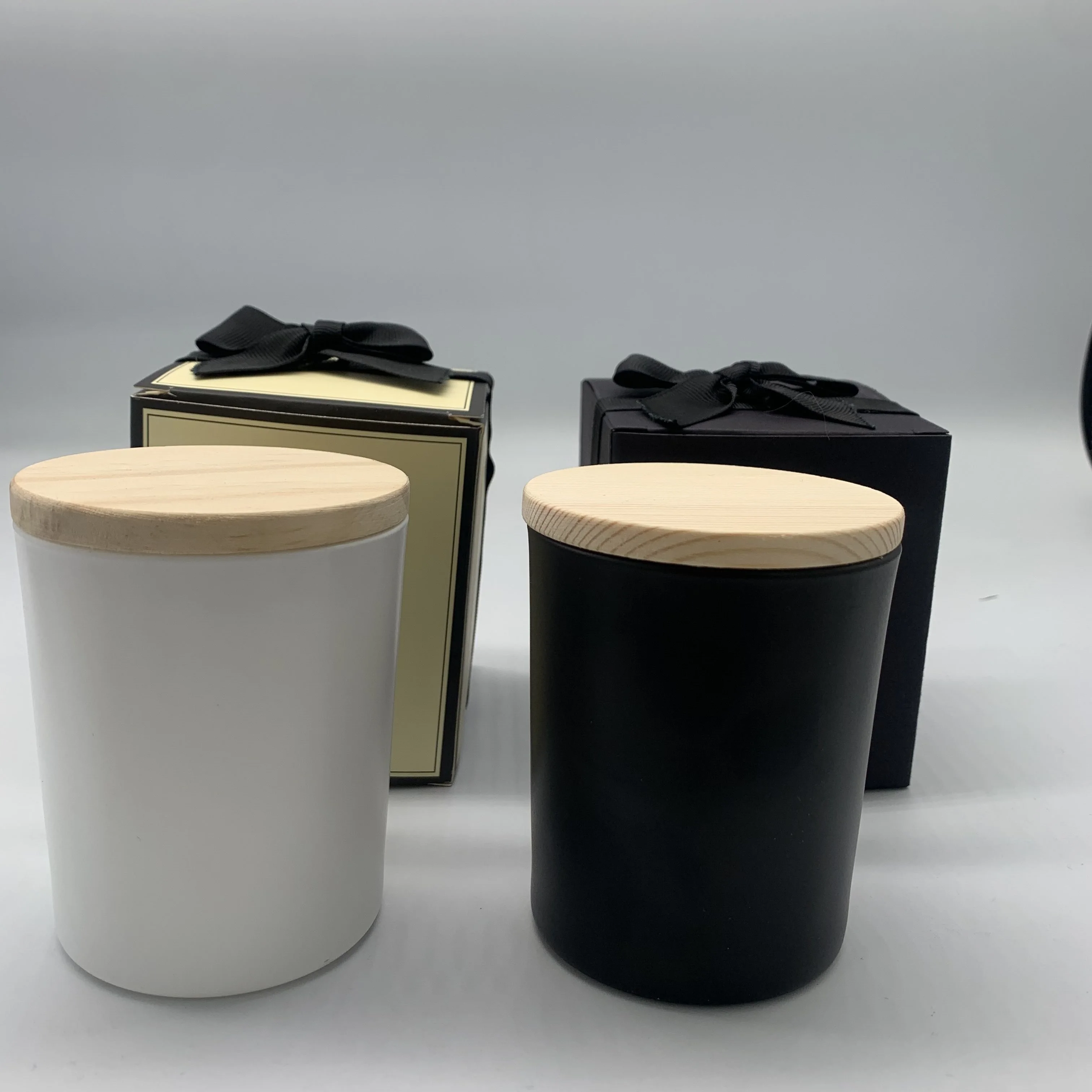 
Hot sell luxury custom logo frosted empty glass candle jar with lid and gift box 