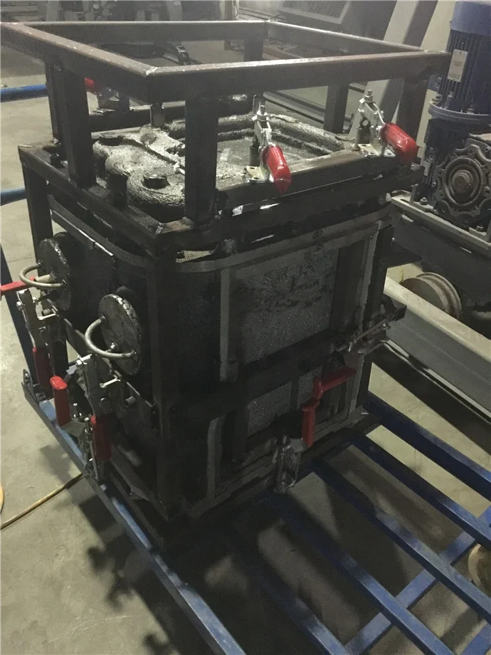 OEM/ODM Plastic LLDPE Material Box aluminum solid rotational mold China Factory