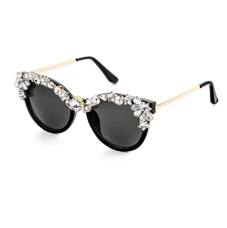
Wholesale New Fashion Women Rhinestone Decorative Cat Eye Sunglasses Female Vintage Mirror Sunglasses for girls 100% UV400 