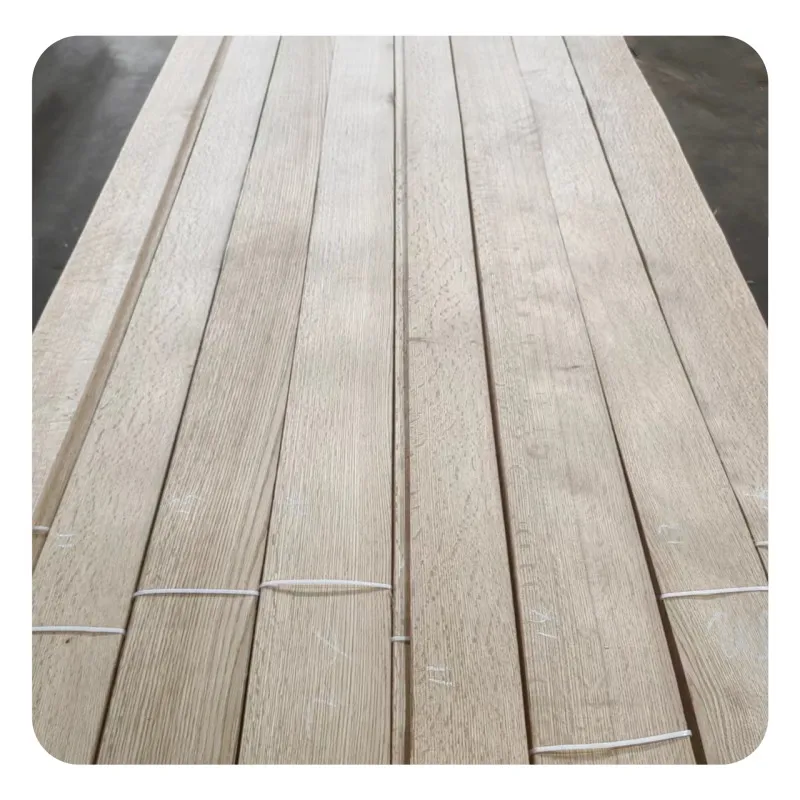 Cheap Price  0.5Mm  American Flake Red Oak Veneer  Oak Wood Veneer For Furniture and Veneer plywood