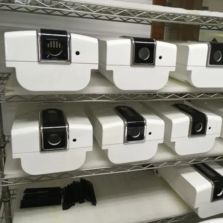 Фабрика Shenzhen низкая цена небольшое количество PP PC ABS нейлоновое пластиковое вакуумное литье под давлением силикона