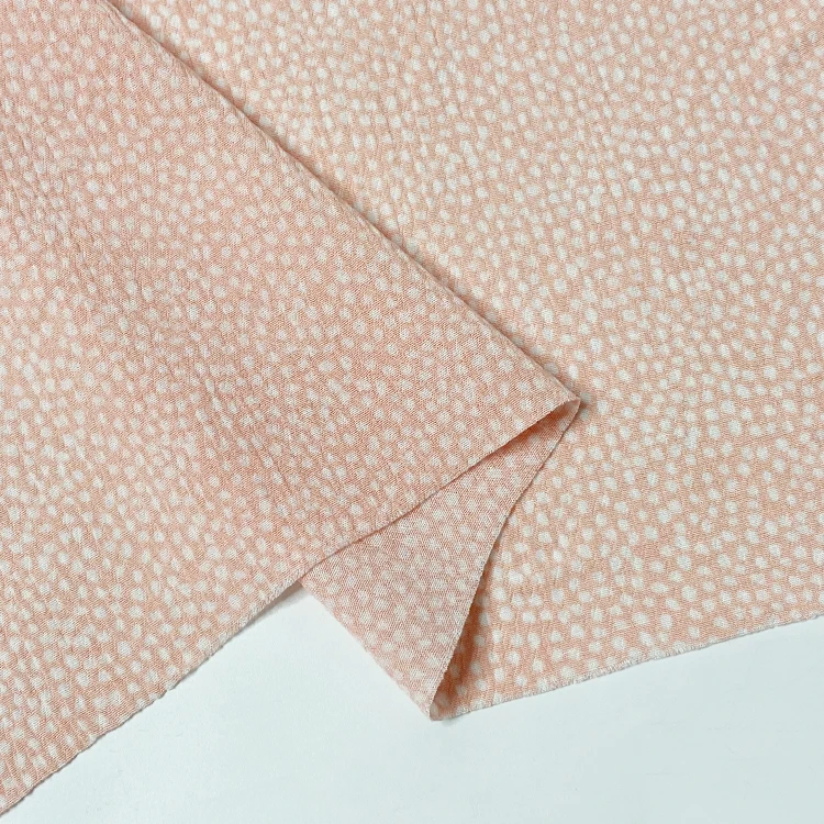 Harvest Light Weight Woven 100% Viscose  Yoryu Crinkle Tela Tecido Light Peach Color Dot Design Print Fabric for Garments