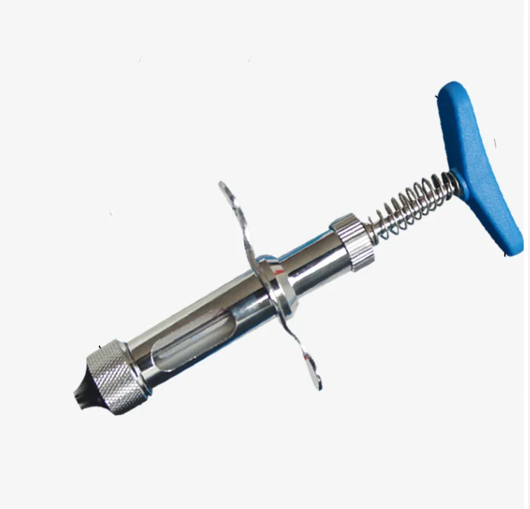 Poultry chicken pox vaccine needle vaccinate fowl pox syringe