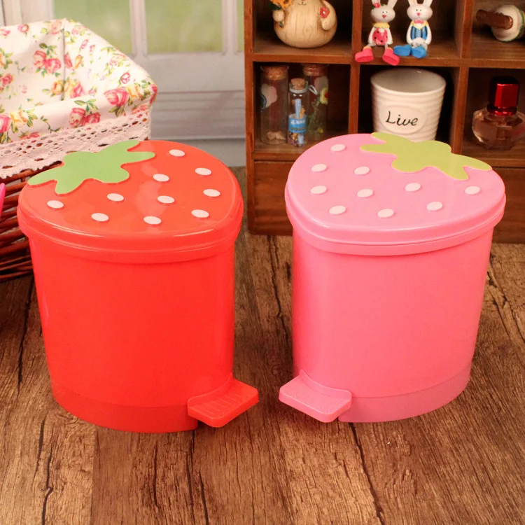 Wholesale Creative Plastic Strawberry Trash Can Cartoon Pedal Toy Sundry Trash Can