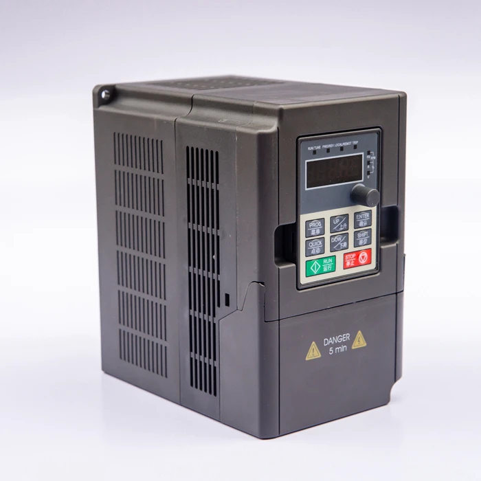 220v 2.2KW Pump VFD frequency converter 3 phase inverter for electric dc motor