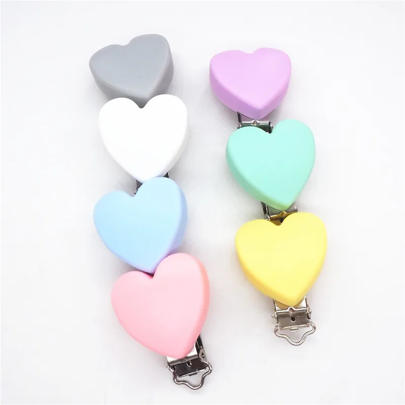Factory Direct Sale Smooth Surface Water Resistance Good Stability Heart Pacifier Clip