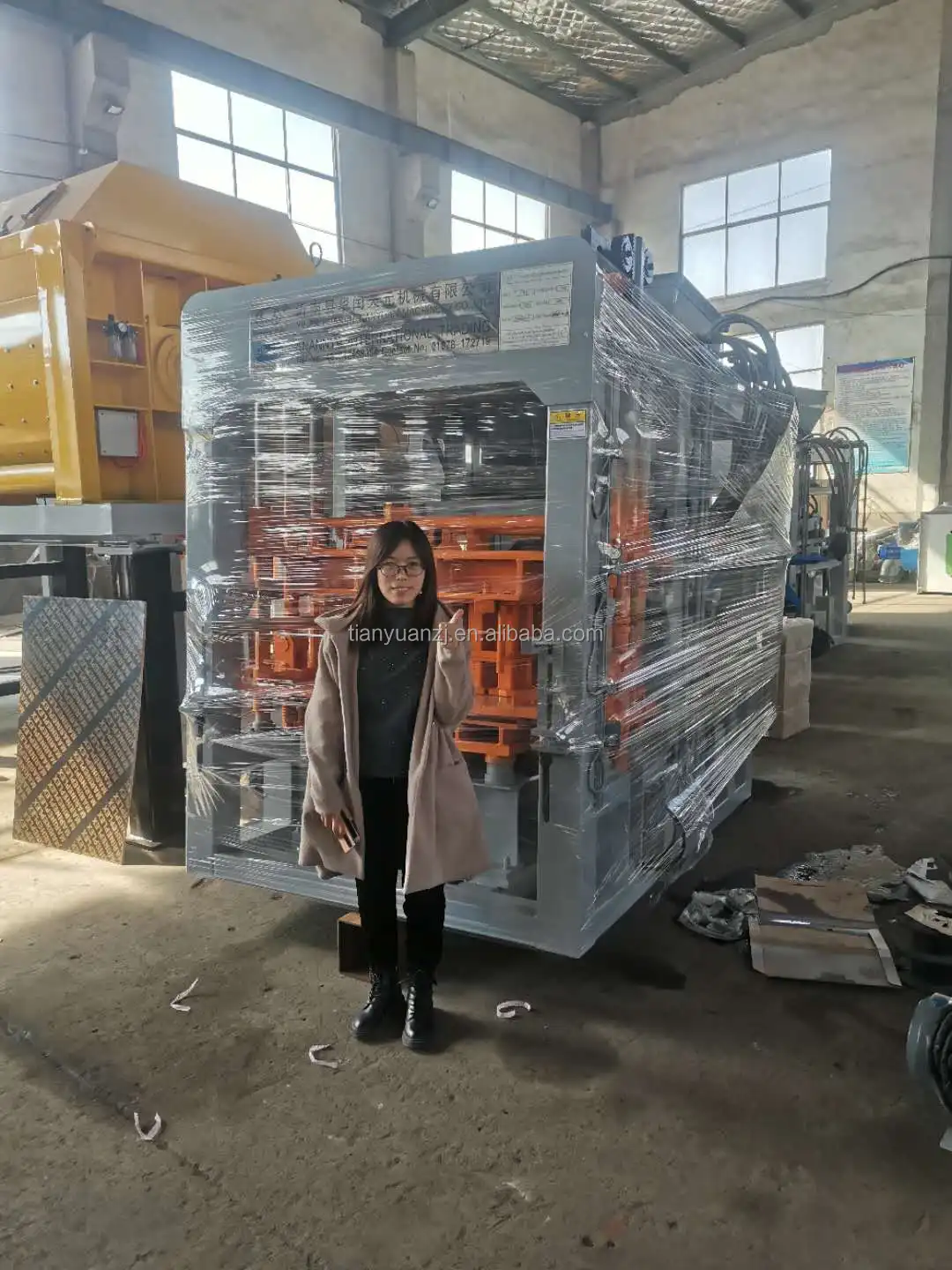 QTY4-15A new technology brick machine/concrete brick making machine technology/hollow block brick making machine