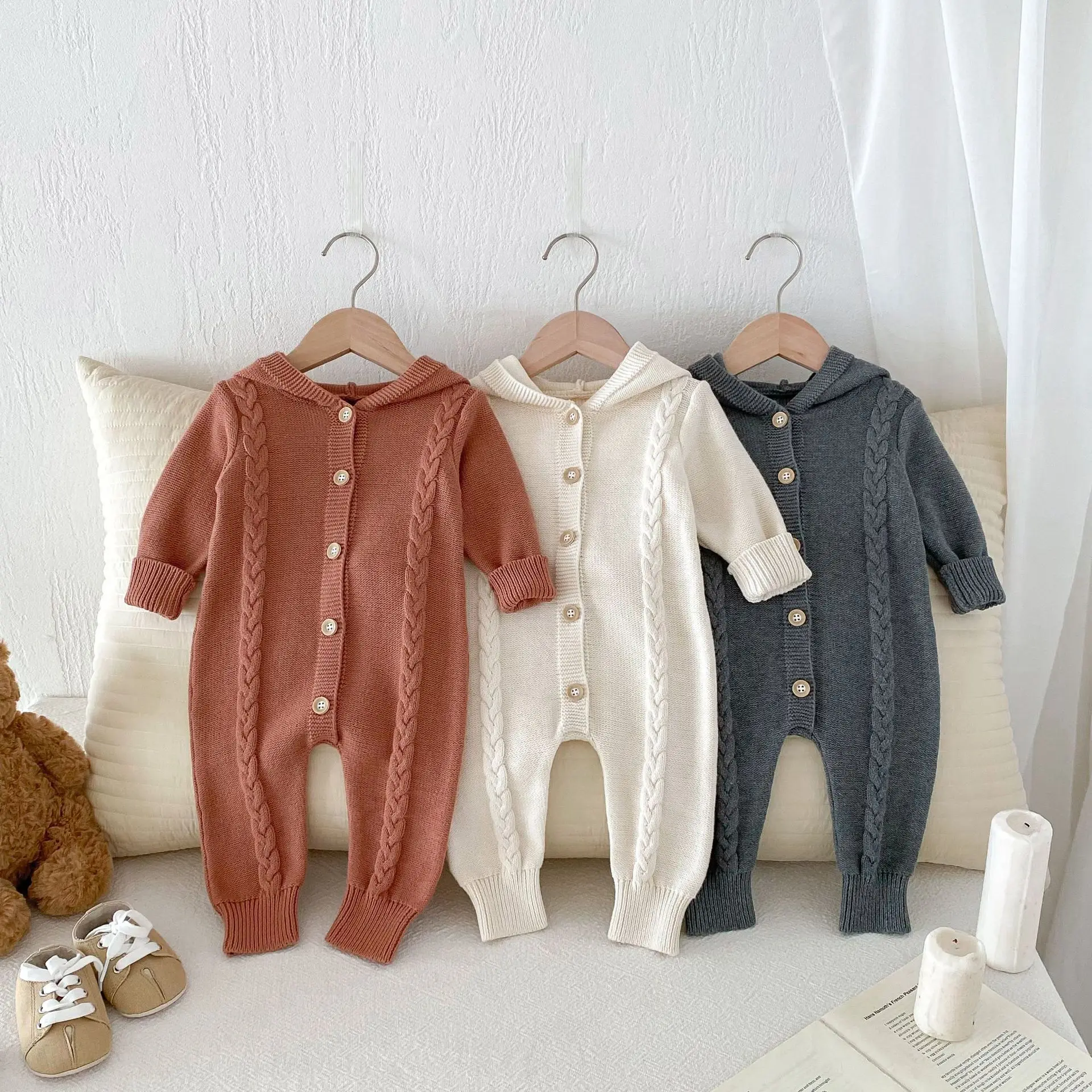 Baby clothing autumn new cotton knit sweater crawl suit cute hooded jumpsuits Ha clothes newborn baby clothes