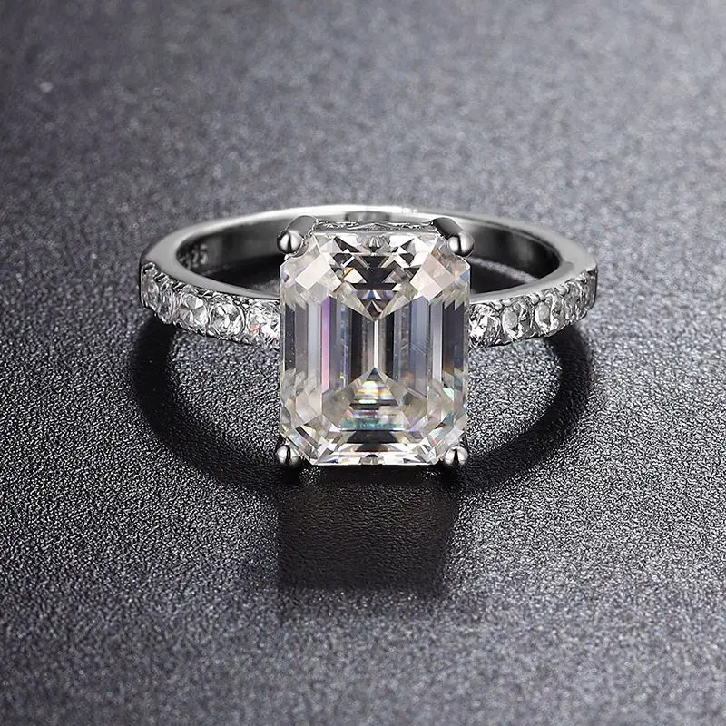 4 Carat Emerald cut Moissanite Diamond Ring 925 Sterling Silver Moissanite Ring for women