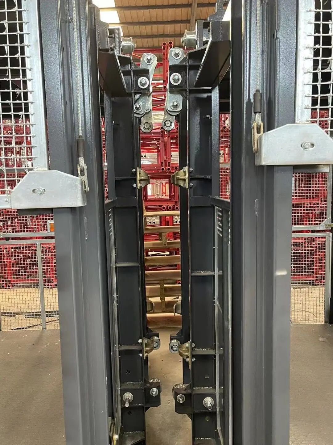 China popular SC100/100 construction material hoist with double cage