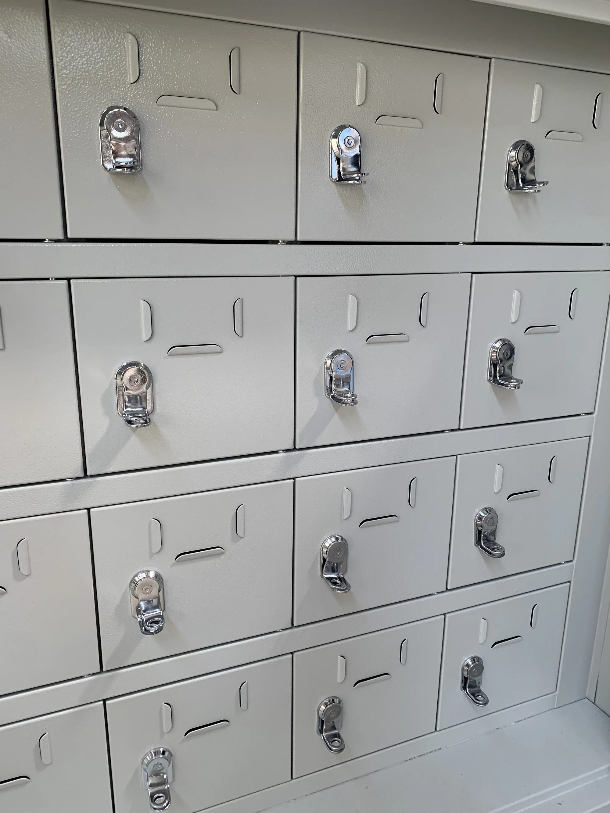 iPhone safe storage stainless steel cabinet 20 doors metal phone lockers with key lock