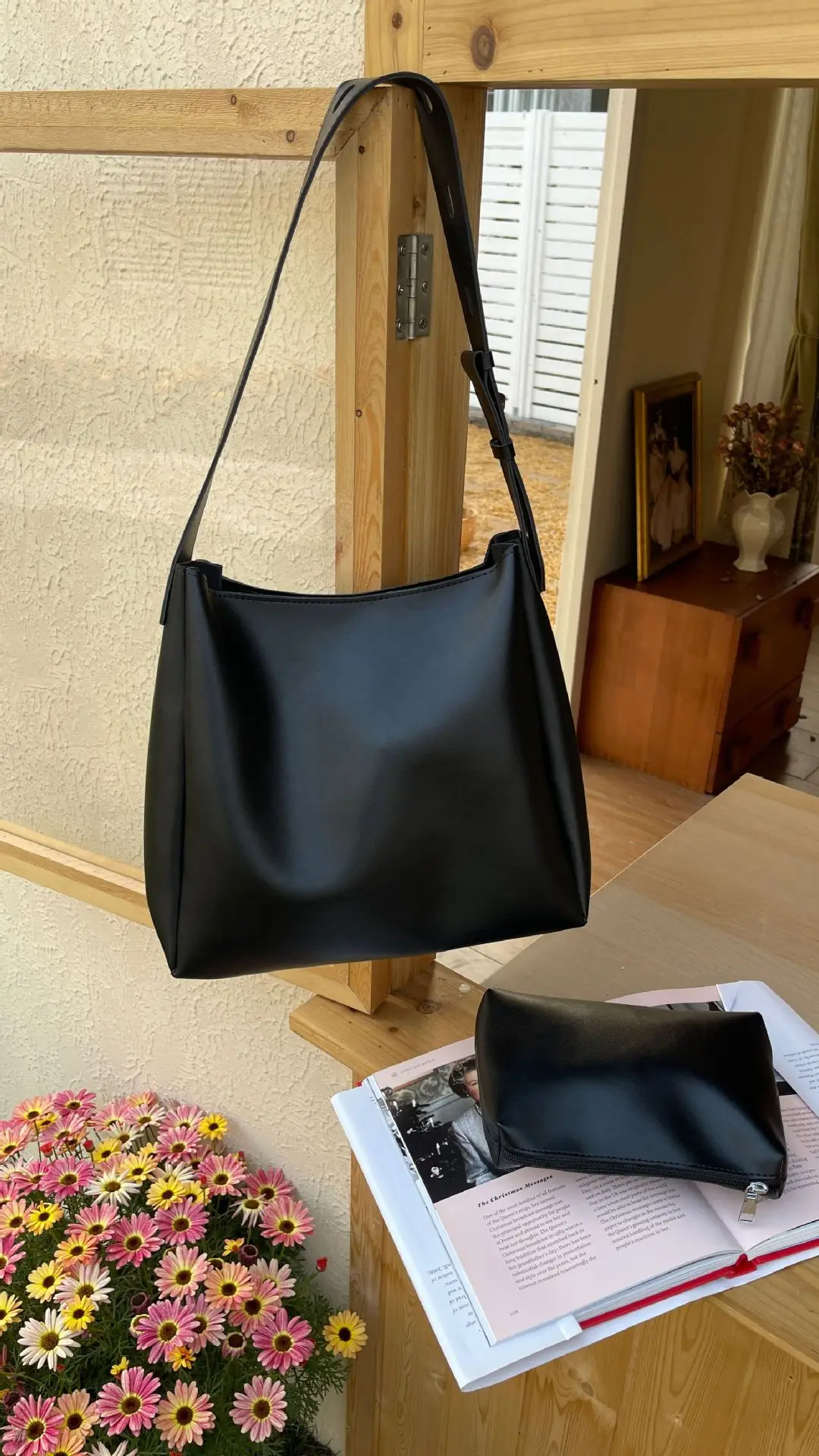 Custom OEM Summer Fashion Casual Women Soft PU Leather Big Shoulder Crossbody Bag with Purse for Women Handbags Totes