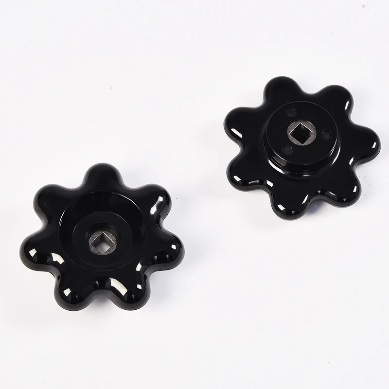 Square hole 6*6 or 8*8 valve handwheel operated and encapsulated stem