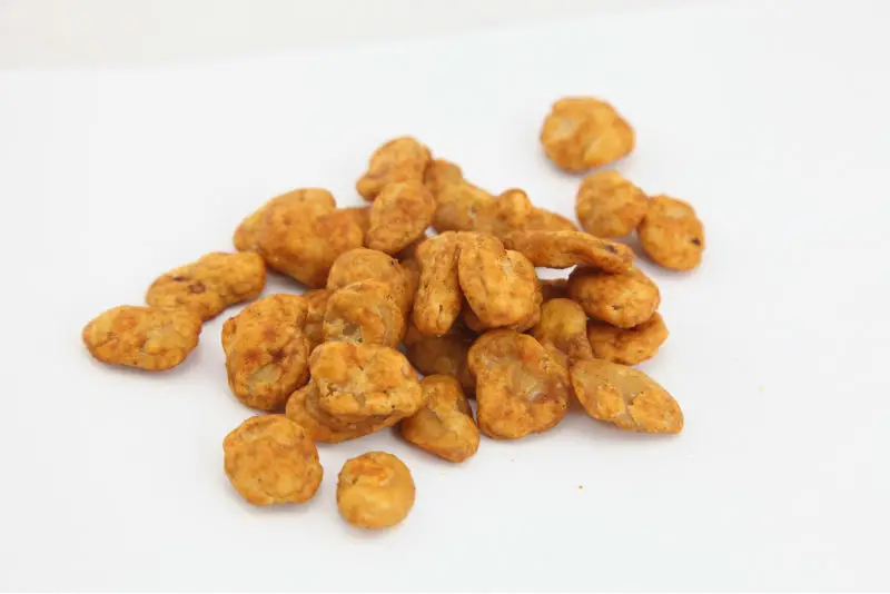 Розничная упаковка, жареная широкая фасоль со вкусом васаби