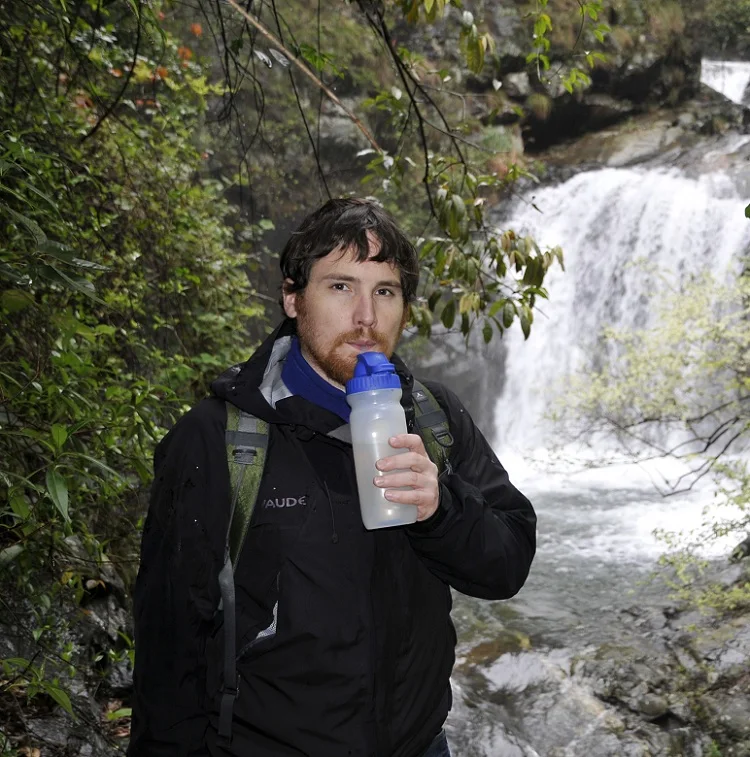 Diercon Hot Sales Outdoor Drinking Direct Water Bottle Personal Activated Carbon Water Purifier Bottle for Daily Water (PB02)