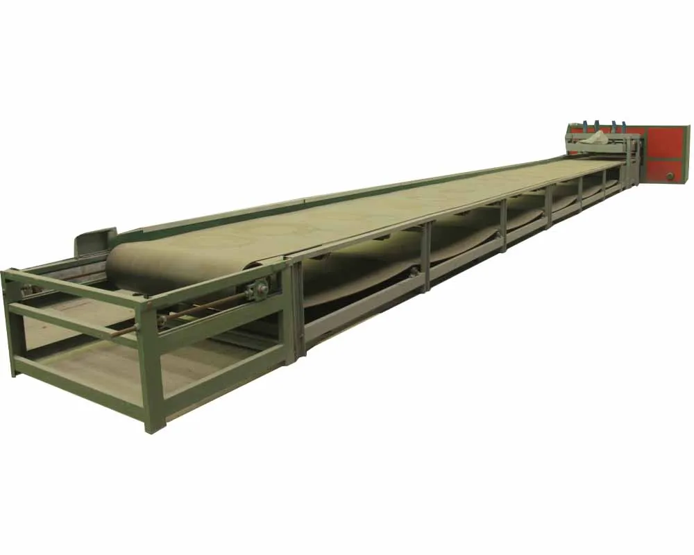 Plywood board paving machine for plywood production