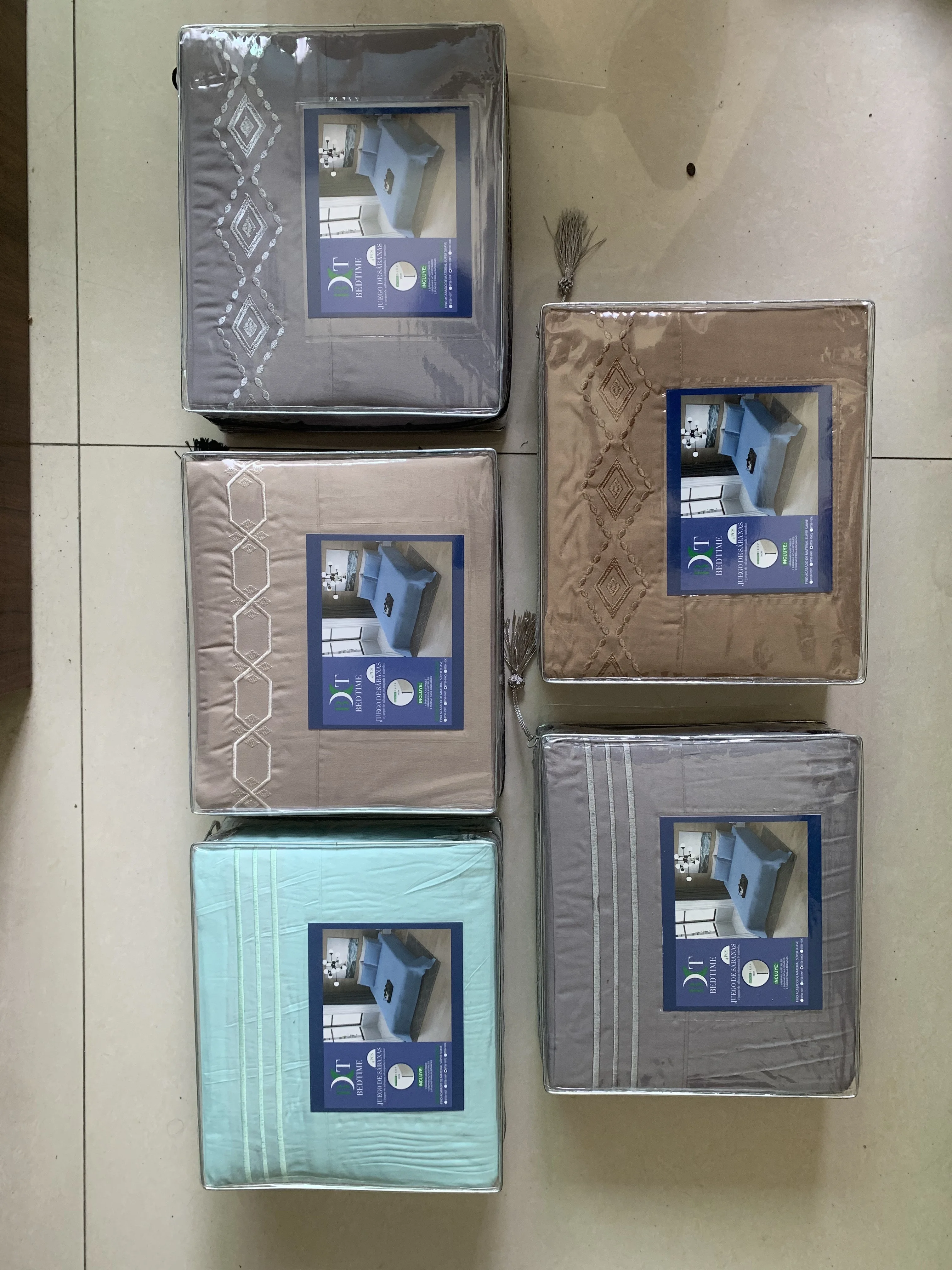 Cheap, soft and beautiful bed sheet or fitted sheet made by stock fabric 100% polyester microfiber for home