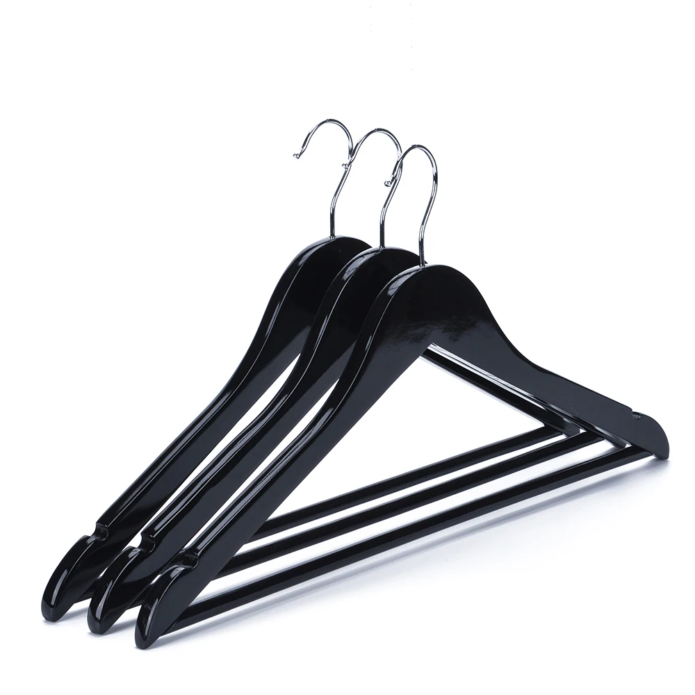 Wholesale Manufacturer Thicken Clothes Hanger Wooden T Shirt Cloth Hangers For Boutiques