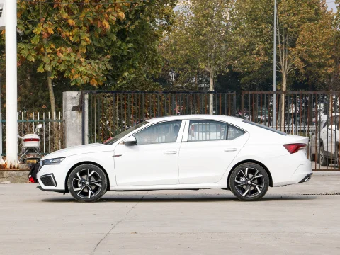 2023 в наличии оптовая продажа хорошие продажи автомобилей skoda Китае бензиновые автомобили Skoda KAROQ OCTAVIA для