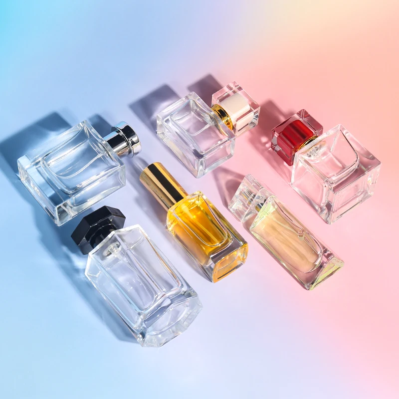 Luxury Exclusive Custom Spray Bottles For Perfumes Wholesale New Design 30ml 50ml 100 ml Perfume Glass Bottle