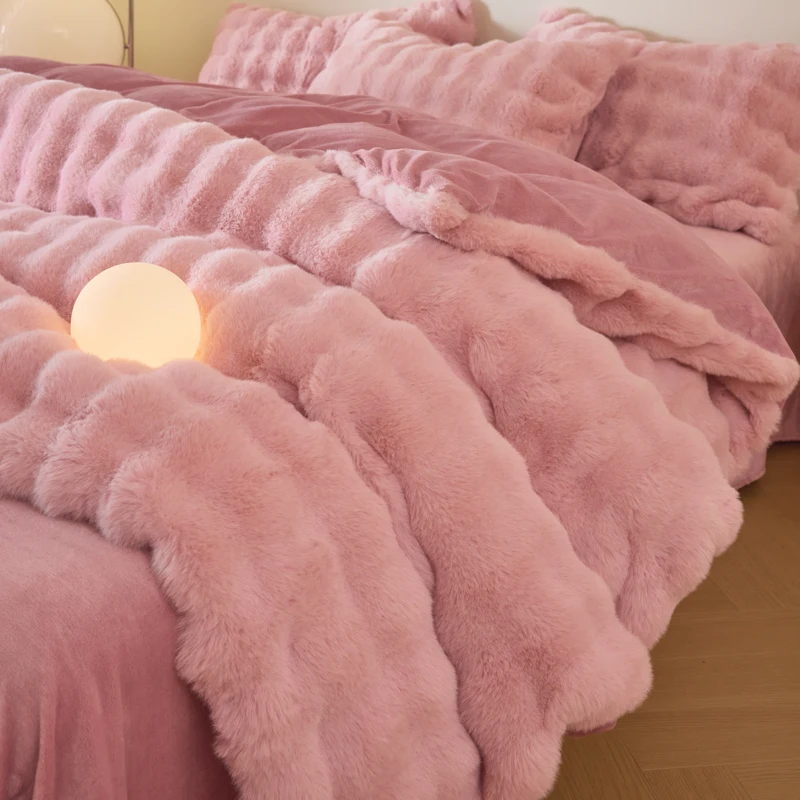 Fluffy Pink Bunny Printed Comforter Set Simple Style Winter Bedding Set Warm and Cozy
