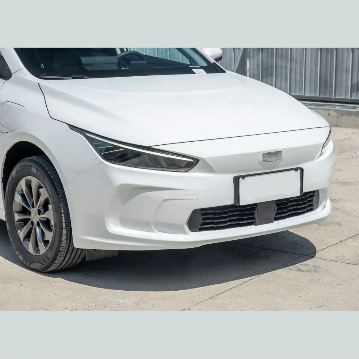 Цена на акции Hyundai Elantra 2024 новые подержанные автомобили бензин N Line Sel R16 CVT France Les Moteur для