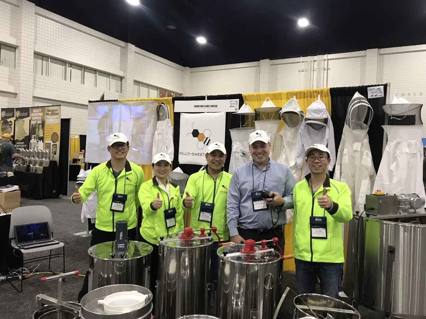 Exhibition Bee Suit (1).jpg